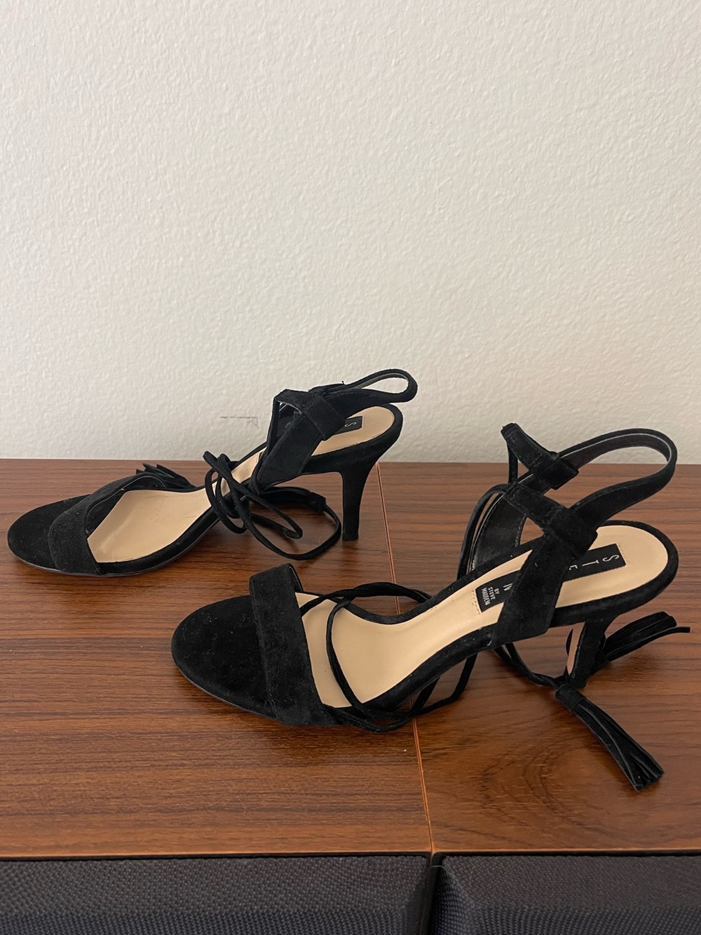 Steven By Steve Madden Black Suede sandals heels ties with tassels